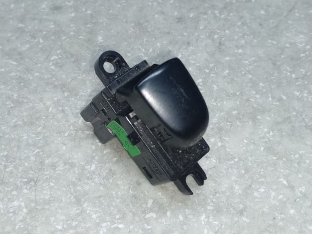 25411-1KL5C | Кнопка стеклоподъемника задн. NISSAN X-TRAIL/ROGUE T32 13-20