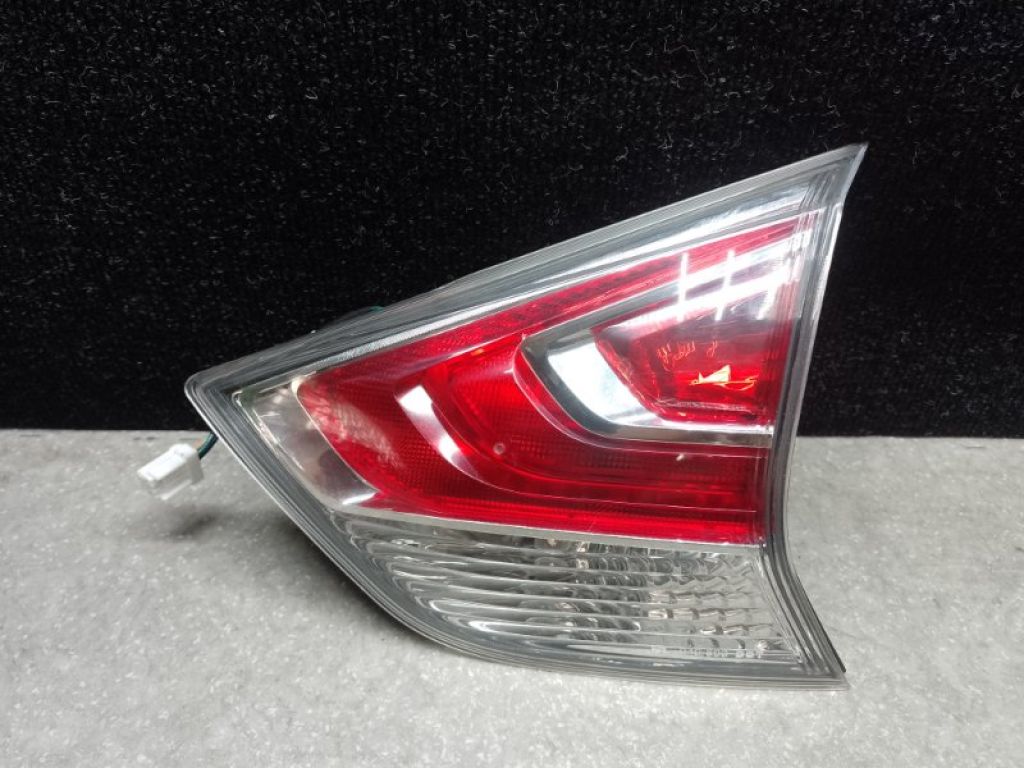 26550-4BA1A | Фонарь внутренний прав. NISSAN X-TRAIL/ROGUE T32 13-20