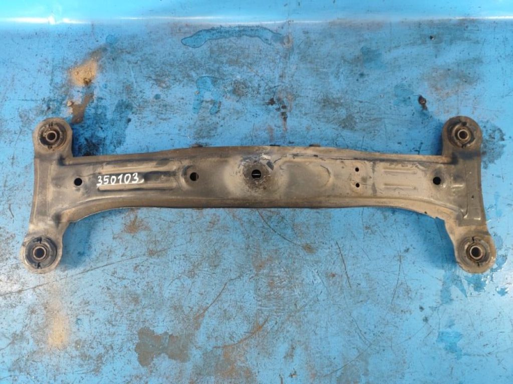 5120633040 | Балка задней подвески LEXUS ES300 96-01