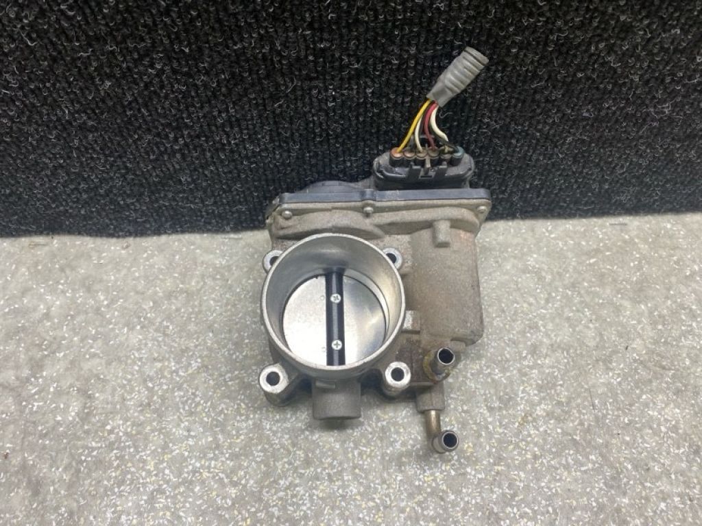 22030-0V050 | Дросельна заслінка TOYOTA CAMRY 55 14-17