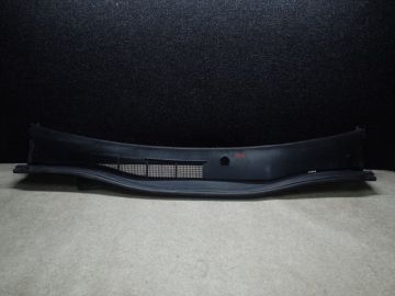 Пластик під лобове скло / Жабо TOYOTA CAMRY 55 14-17