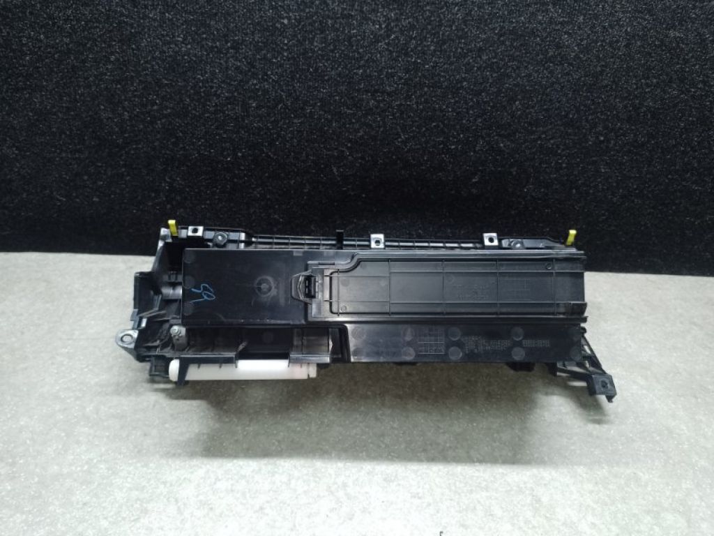 55303-06391-B0 | Бардачок TOYOTA CAMRY 55 14-17 - Фото 3