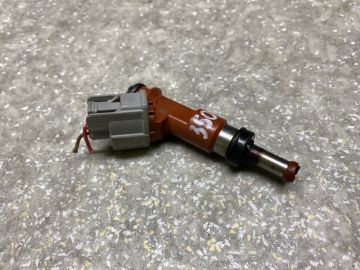 Форсунка топливная TOYOTA SIENNA 03-10