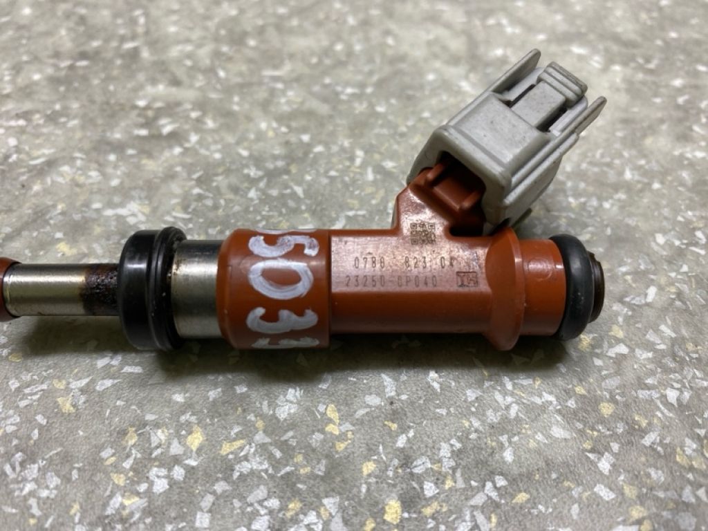 23209-0P040 | Форсунка топливная TOYOTA SIENNA 03-10 - Фото 6