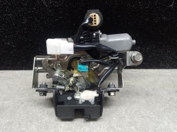 Замок кришки багажника SUBARU FORESTER 12-19