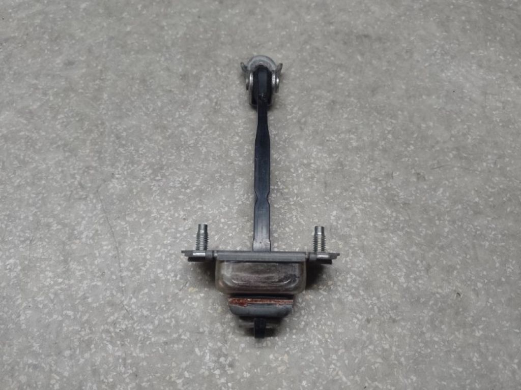 61124SG000 | Обмежувач дверей передн. SUBARU FORESTER 12-19 - Фото 2