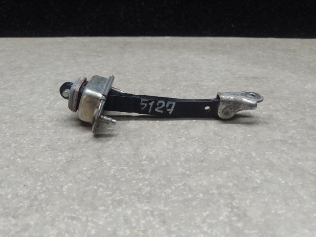 61124SG000 | Обмежувач дверей передн. SUBARU FORESTER 12-19 - Фото 3