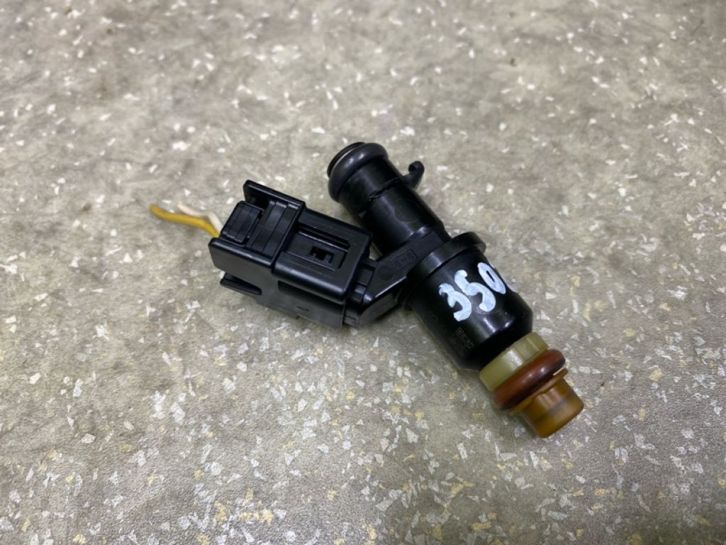 16450-5BA-A01 | Форсунка паливна HONDA CIVIC FC/FK 15-