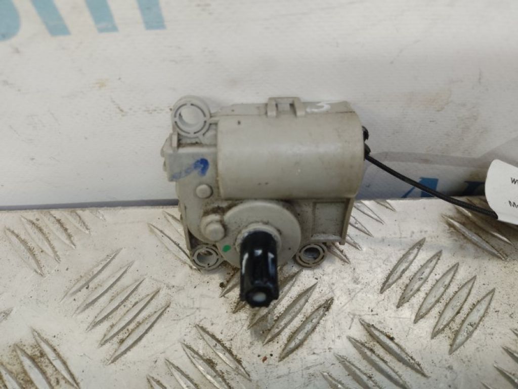 97161-D7000 | Моторчик заслінки пічки HYUNDAI TUCSON TL 15-20 - Фото 3