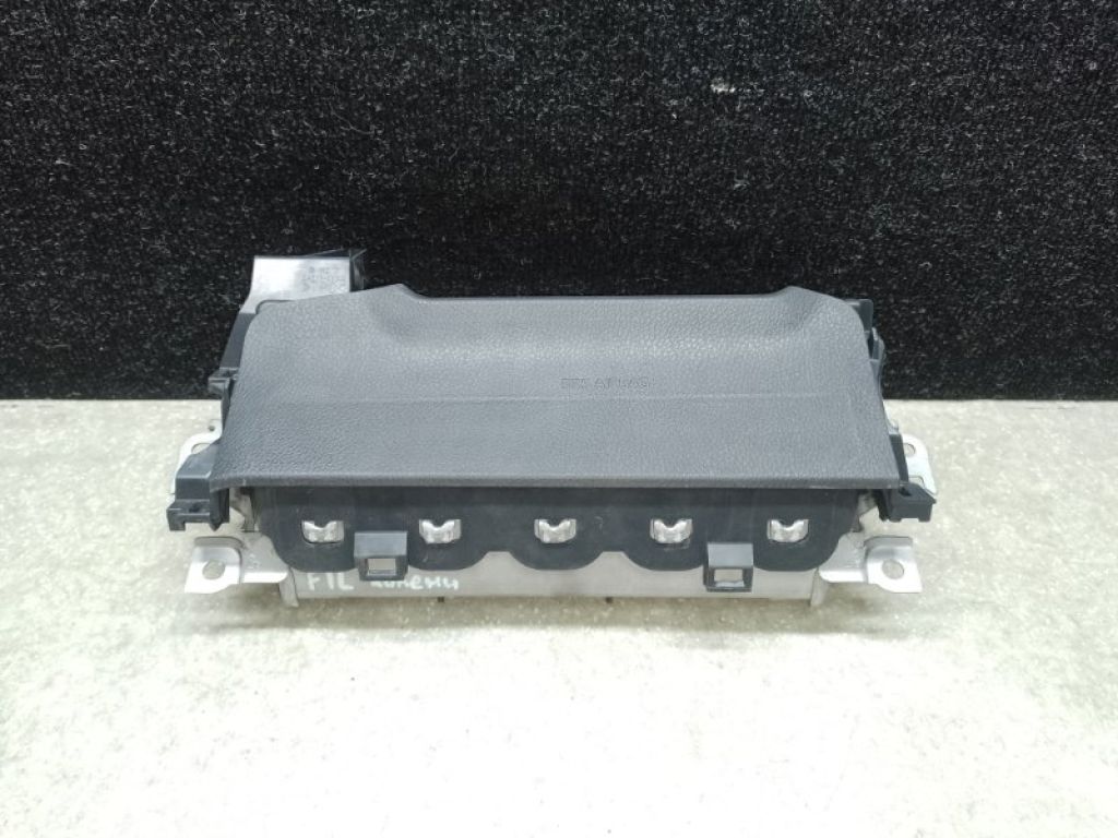 73900-06110-C0 | Подушка безпеки в коліна передн. лів. TOYOTA CAMRY 70 17-