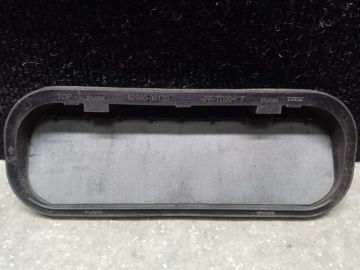 Клапан вентиляции салона задн. TOYOTA CAMRY 70 17-