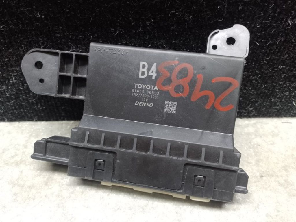 88650-06B02 | Блок электронный TOYOTA CAMRY 70 17-