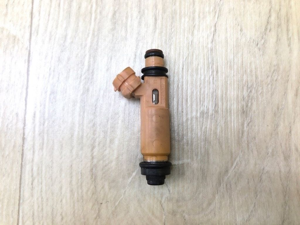 23209-0A020 | Форсунка паливна TOYOTA CAMRY 30 02-06