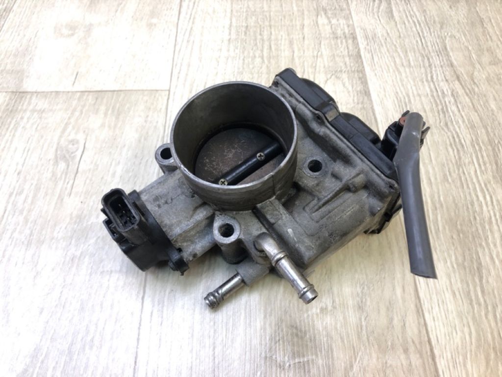 22030-0A030 | Дросельна заслінка TOYOTA CAMRY 30 02-06
