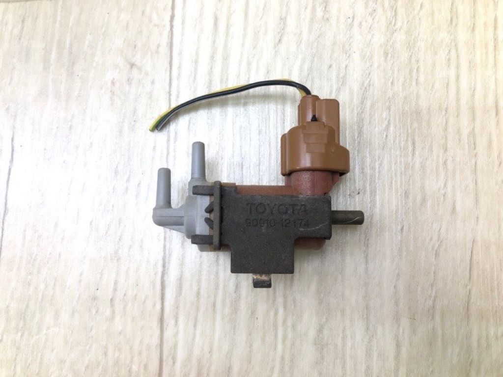 90910-12174 | Клапан електромагнітний (вакуумний) TOYOTA CAMRY 30 02-06