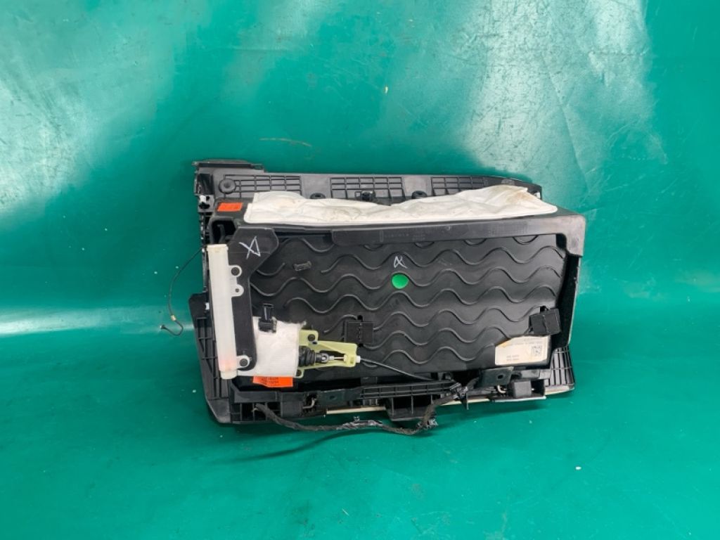 HA1Z-58060T10-AB | Бардачок LINCOLN MKX 16-18 - Фото 2