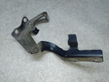 Петля капота лев. TOYOTA CAMRY 55 14-17