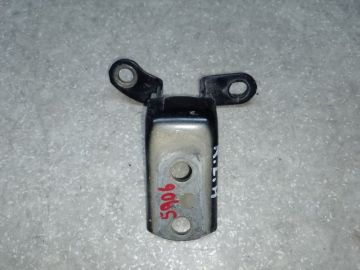 Петля двери нижняя задн. лев. TOYOTA CAMRY 55 14-17