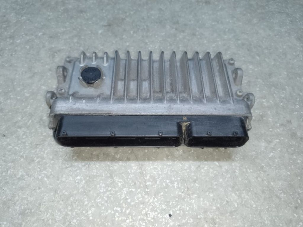 89661-06N10 | Блок управления двигателем TOYOTA CAMRY 55 14-17