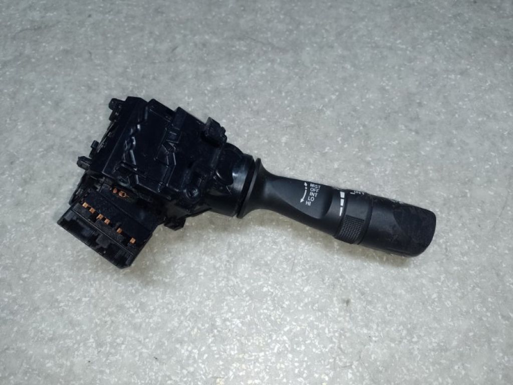 84652-06340 | Подрулевой переключатель прав. TOYOTA CAMRY 55 14-17