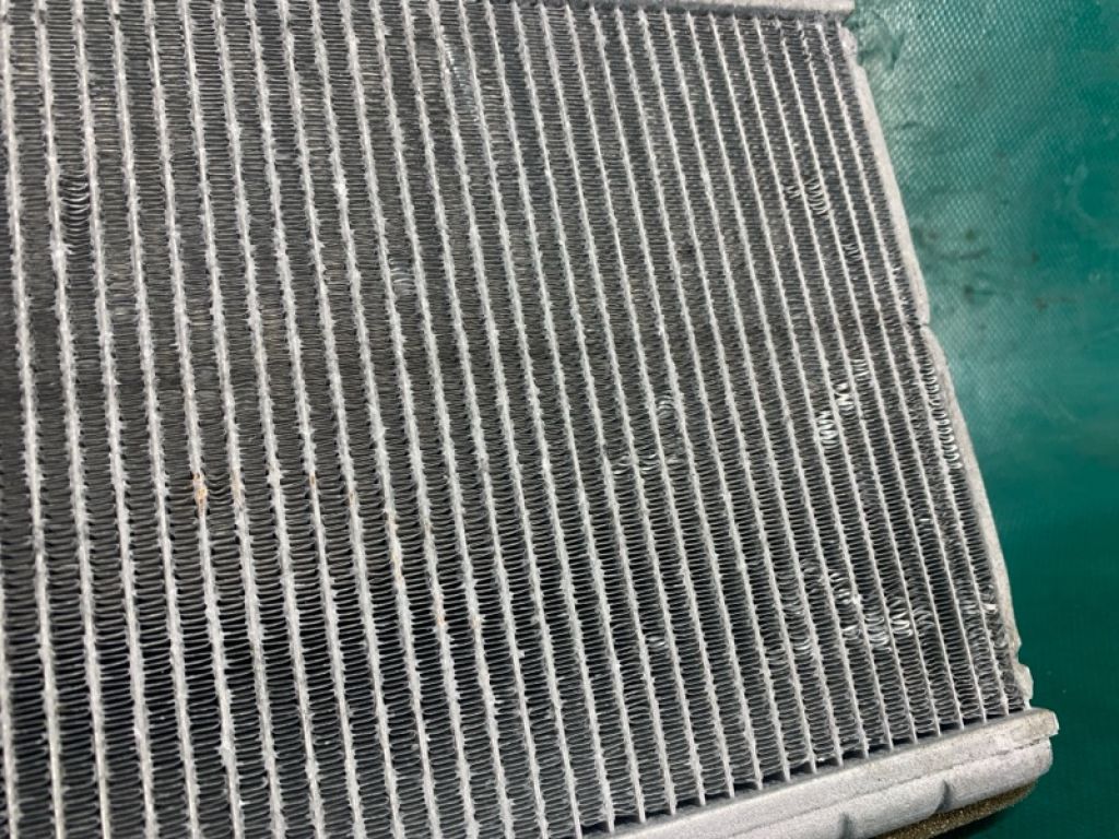 DG9Z-18476-A | Радіатор пічки LINCOLN MKX 16-18 - Фото 3