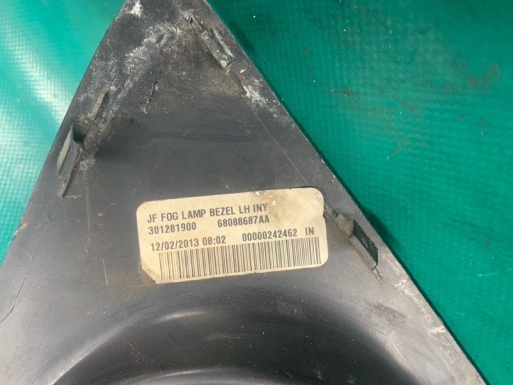 68088687AA | Накладка протитуманної фари лів. DODGE JOURNEY 08-20 - Фото 3