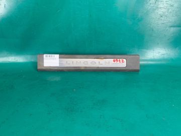 Накладка порога внутрішня передн. прав. LINCOLN MKX 16-18