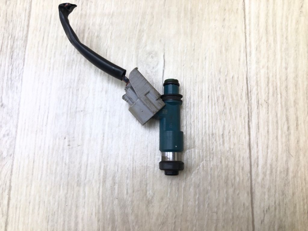 15710-65J00 | Форсунка паливна SUZUKI SX4 06-13