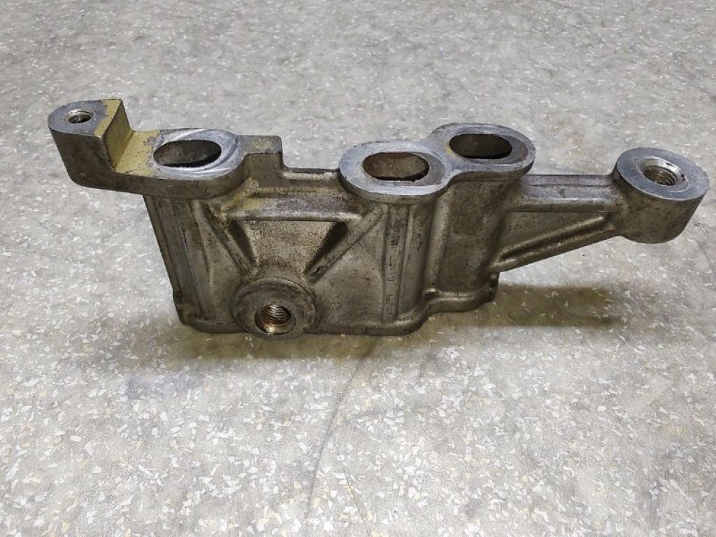 12313-0V030 | Кронштейн опори двигуна TOYOTA CAMRY 40 06-11
