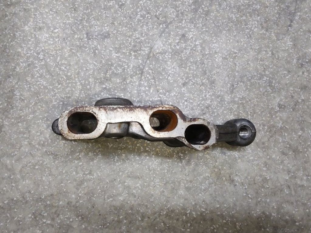 12313-0V030 | Кронштейн опори двигуна TOYOTA CAMRY 40 06-11 - Фото 4