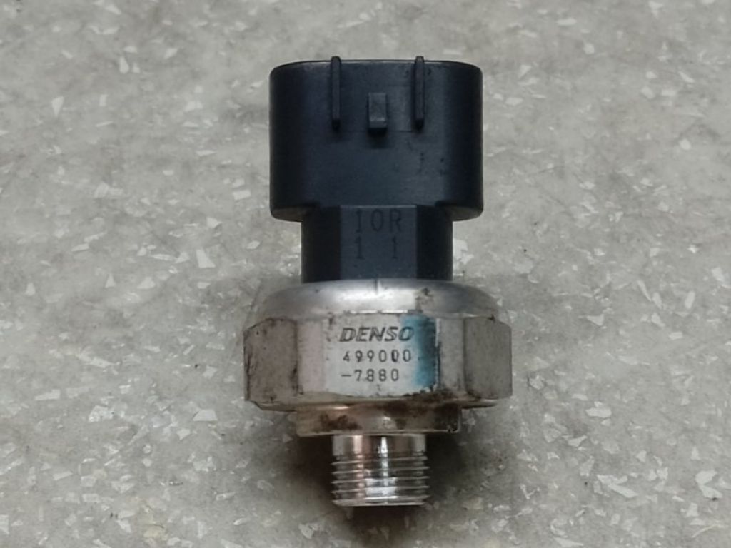 88719-33020 | Датчик давления кондиционера TOYOTA CAMRY 55 14-17