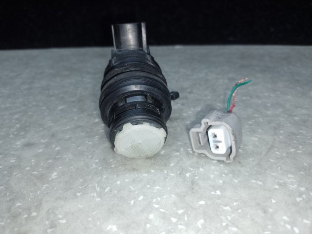85330-06070 | Насос омывателя стекла TOYOTA CAMRY 55 14-17 - Фото 2