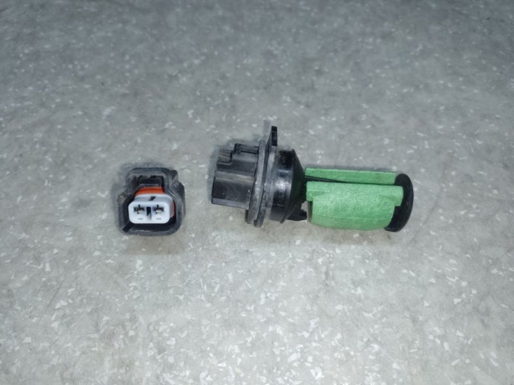 85397-AA040 | Датчик уровня бачка омывателя TOYOTA CAMRY 55 14-17