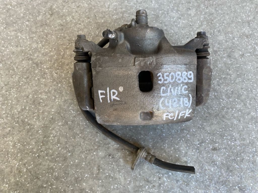45018-T2F-A00 | Суппорт тормозной передн. прав. HONDA CIVIC FC/FK 15-