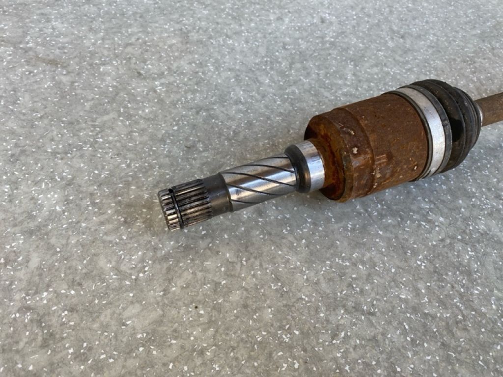 CV6Z-4K138-D | Привід задній FORD ESCAPE 12-19 - Фото 2