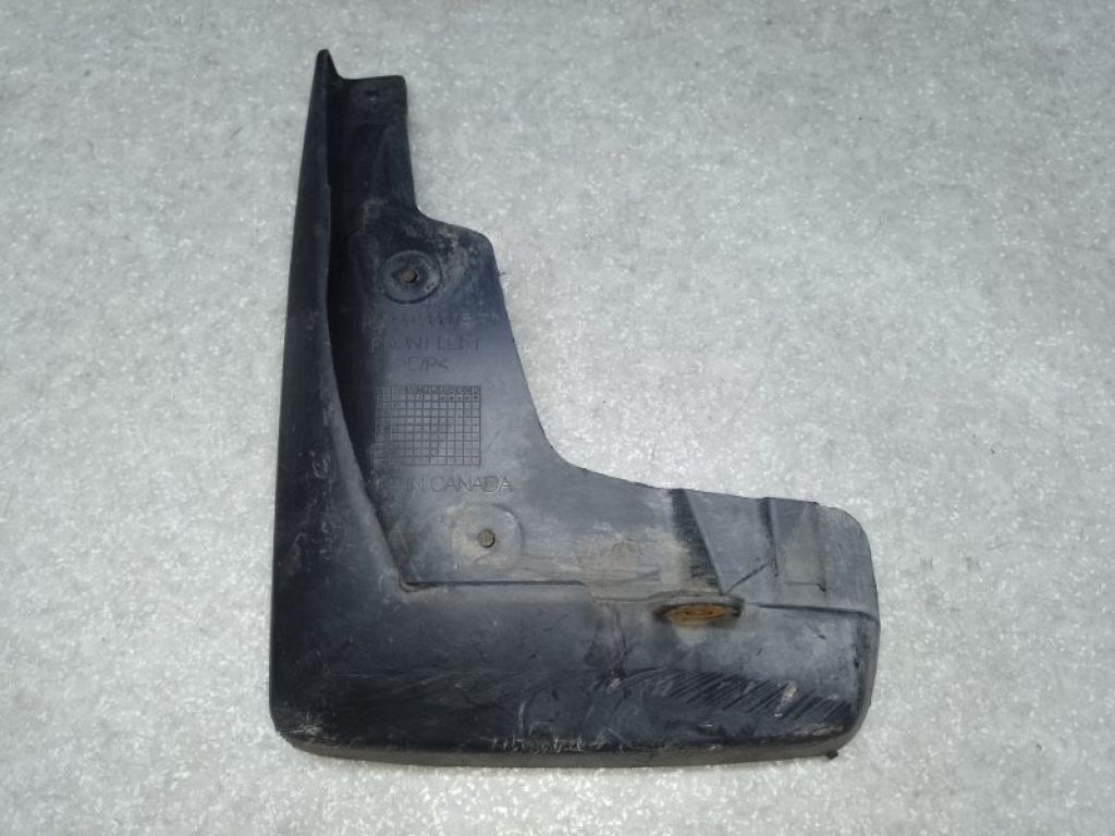 PU060-33015-F1 | Брызговик передн. лев. TOYOTA CAMRY 55 14-17
