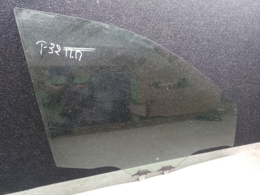 80300-4BA0A | Скло дверей передн. прав. NISSAN X-TRAIL/ROGUE T32 13-20