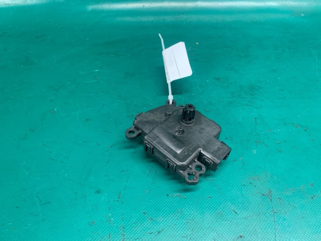 DG9H19E616CA | Моторчик заслінки пічки LINCOLN MKX 16-18 - Фото 2