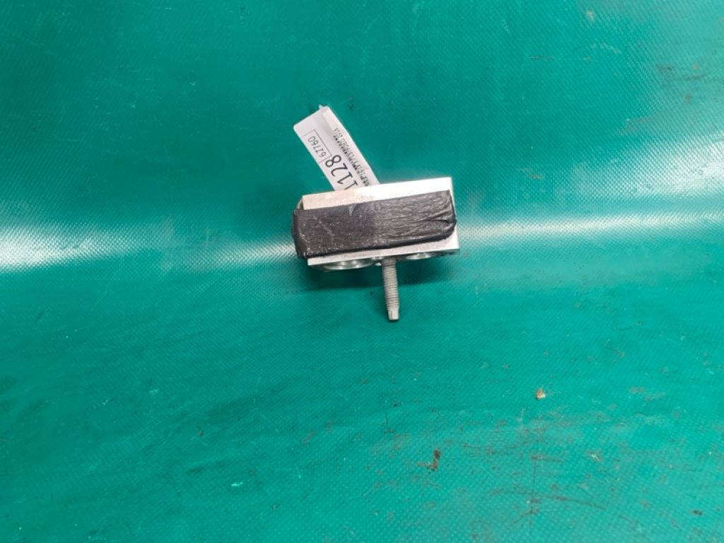 DG9Z-19849-B | Клапан кондиціонера LINCOLN MKX 16-18 - Фото 2