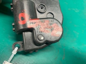 Моторчик заслінки пічки LINCOLN MKX 16-18