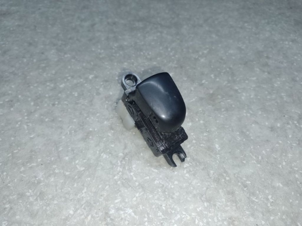 25411-4CE0A | Кнопка склопідіймача задн. NISSAN X-TRAIL/ROGUE T32 13-20