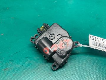 Моторчик заслінки пічки LINCOLN MKX 16-18