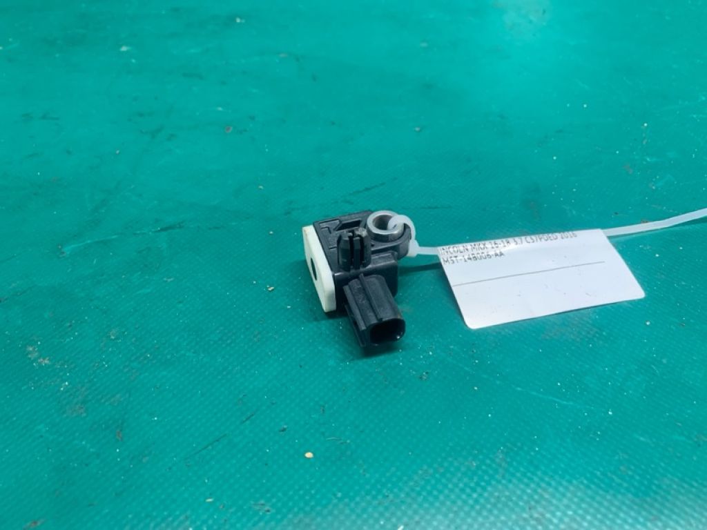 CM5T-14B006-AA | Датчик удару передн. LINCOLN MKX 16-18 - Фото 2