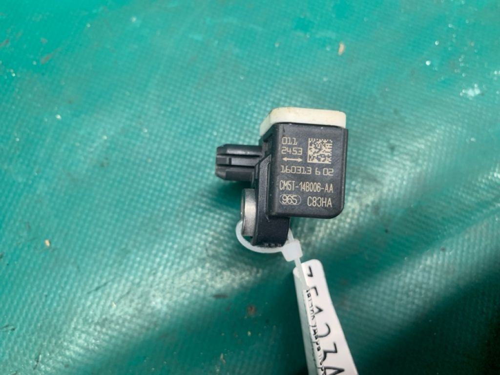 CM5T-14B006-AA | Датчик удару передн. LINCOLN MKX 16-18 - Фото 3