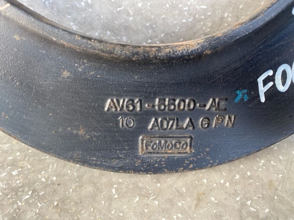 AV6Z-5500-A | Важіль задньої підвіски поперечний верхній FORD FOCUS 10-18 - Фото 3