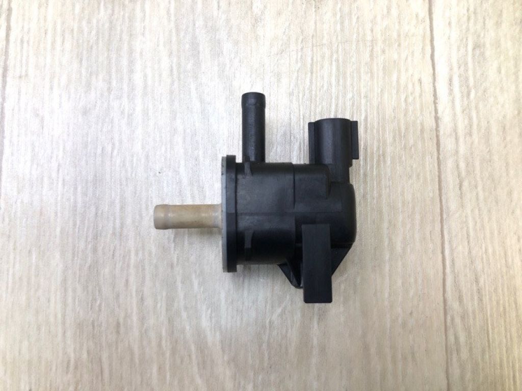 25860-31070 | Клапан электромагнитный (вакуумный) TOYOTA VENZA 09-16