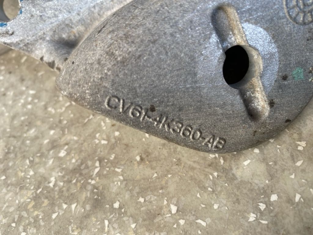 CV6Z-4K360-A | Кронштейн редуктора задн. FORD ESCAPE 12-19 - Фото 3