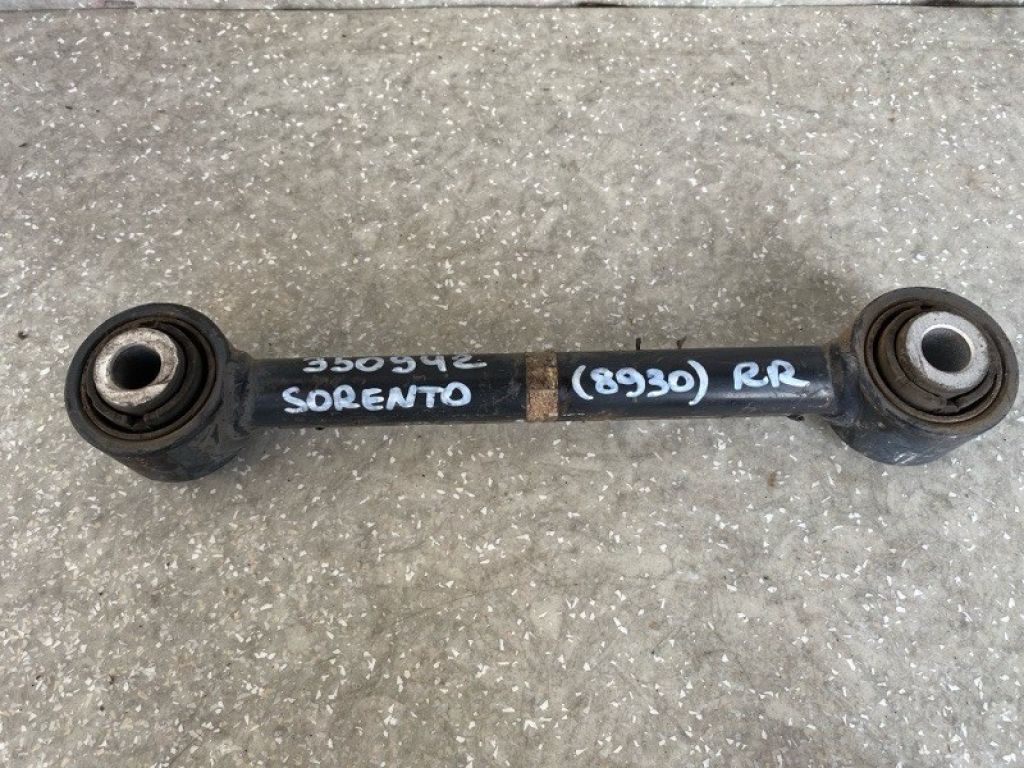 55250-C5050 | Рычаг задней подвески поперечный нижний KIA SORENTO UM 14-