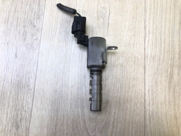 Клапан зміни фаз ГРМ TOYOTA VENZA 09-16