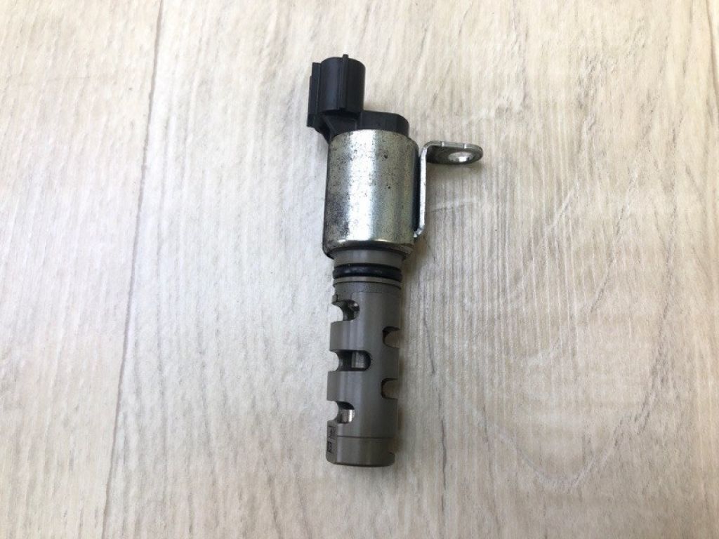 15330-0T010 | Клапан изменения фаз ГРМ TOYOTA COROLLA 150 06-13
